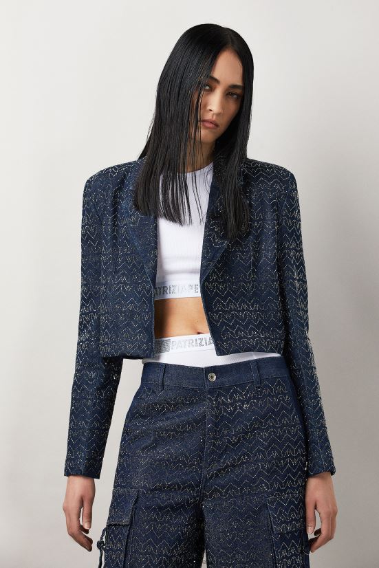 vestir mx Patrizia Pepe mujer chaqueta vaquera corta lavado de strass con monograma 66024R393