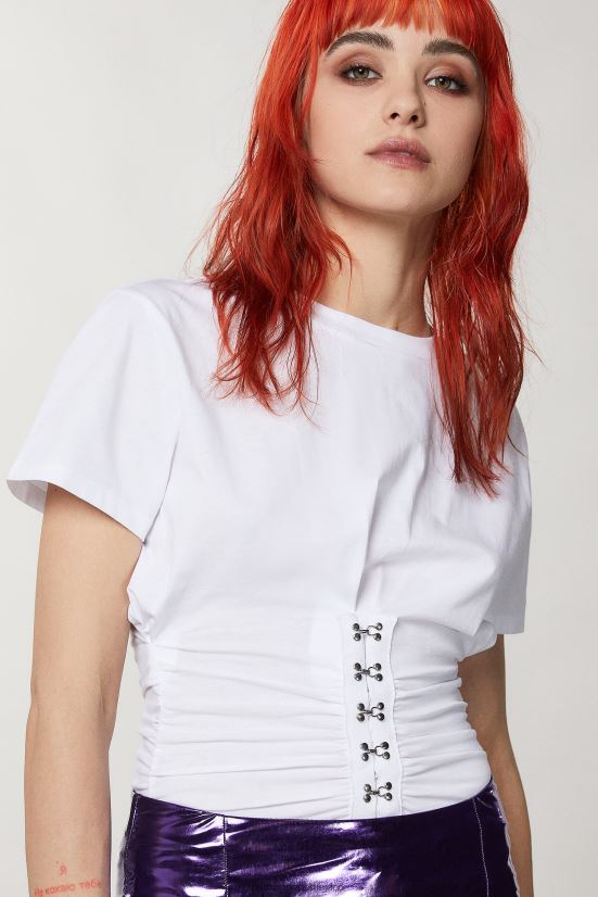 vestir mx Patrizia Pepe mujer camiseta con detalle de metal otico blanco 66024R348